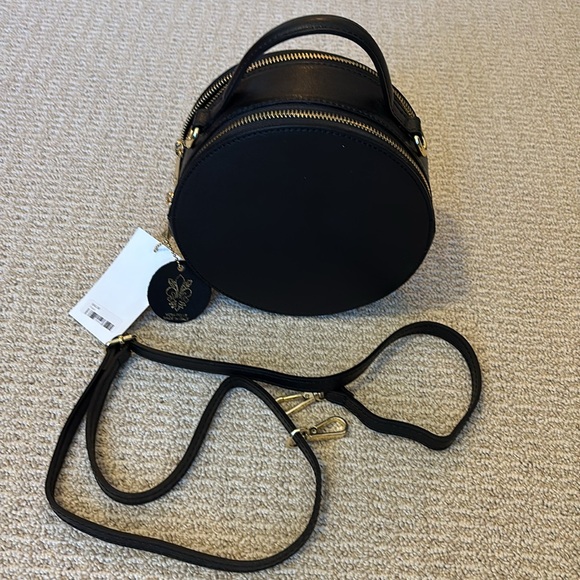 Handbags - Vera Pelle Round Black Handbag